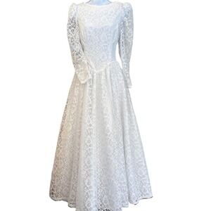 Vintage White Lace Maxi Dress Long Sleeve Boho Bridal Wedding Gown